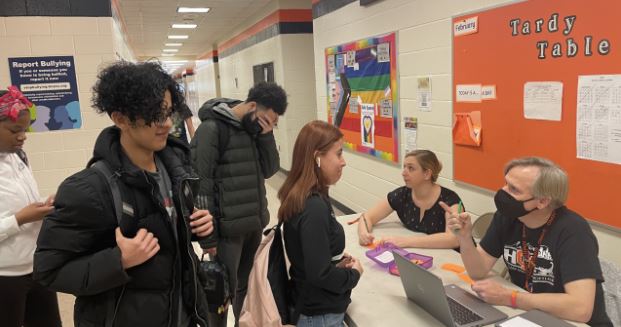 The Late Table: A New Policy Bound To Stop Traffic